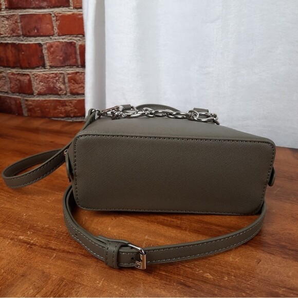 Steve Madden Green Satchel with Structured Shape and Chain Detail - Picture 8 of 16